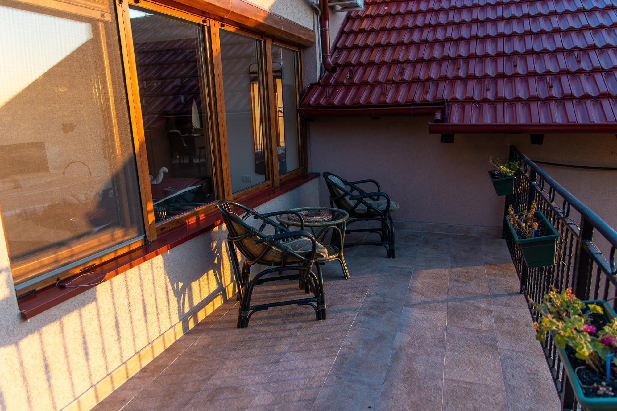 Sunset Villa