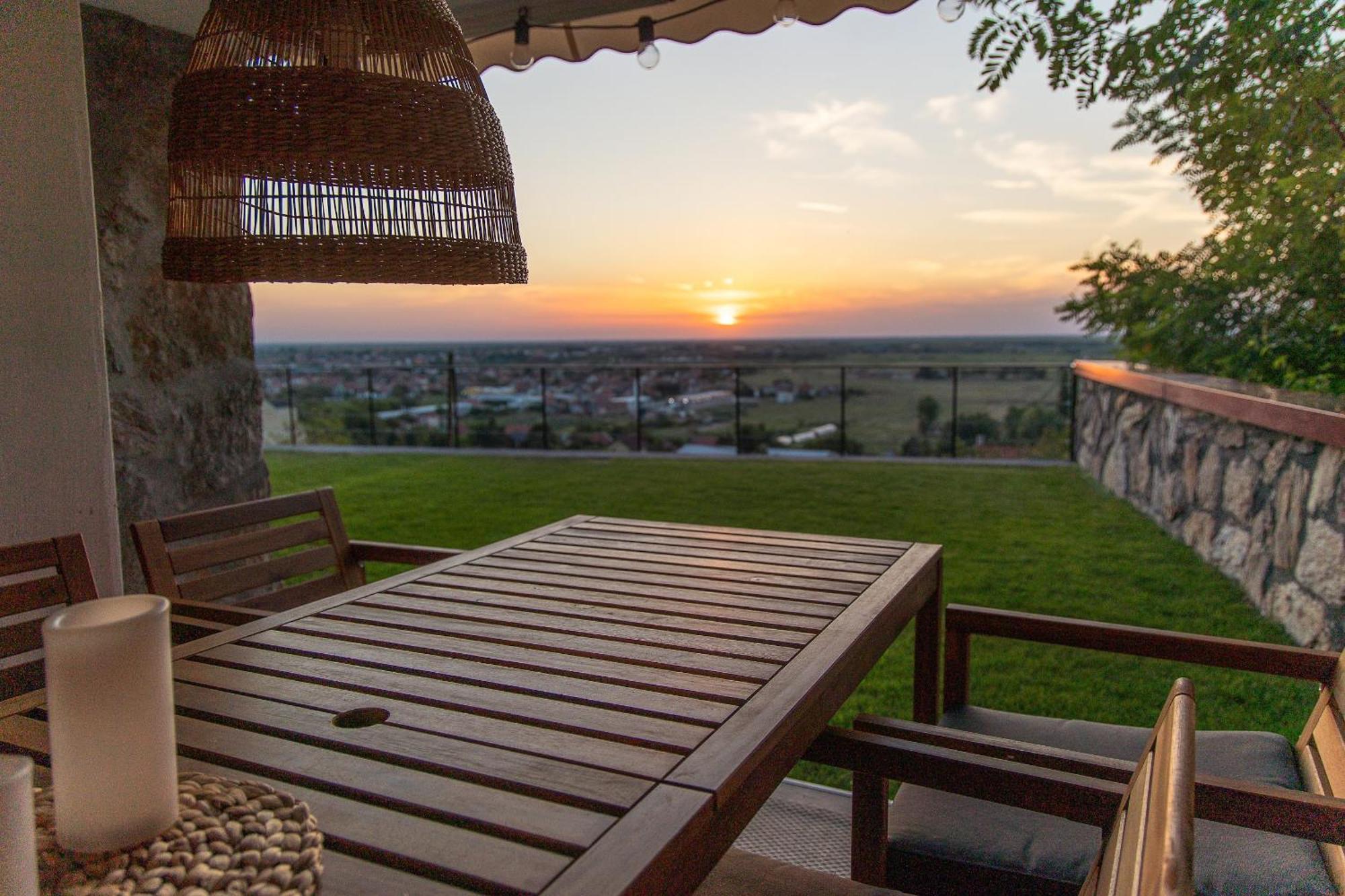 Sunset Villa
